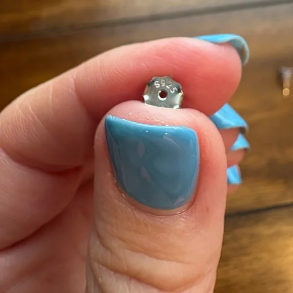 Gorgeous!!! Vintage Rare Authentic Amethyst Stud Basket Earrings set in Silver - Picture 8 of 10